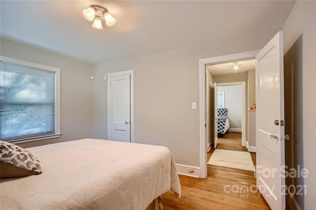 8633 Old Plank Road Charlotte, NC 28216 - Photo 16 of 27 Gallery Image 16