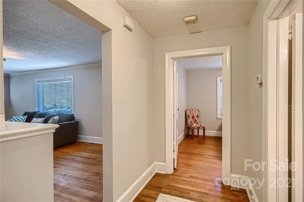 8633 Old Plank Road Charlotte, NC 28216 - Photo 20 of 27 Gallery Image 20
