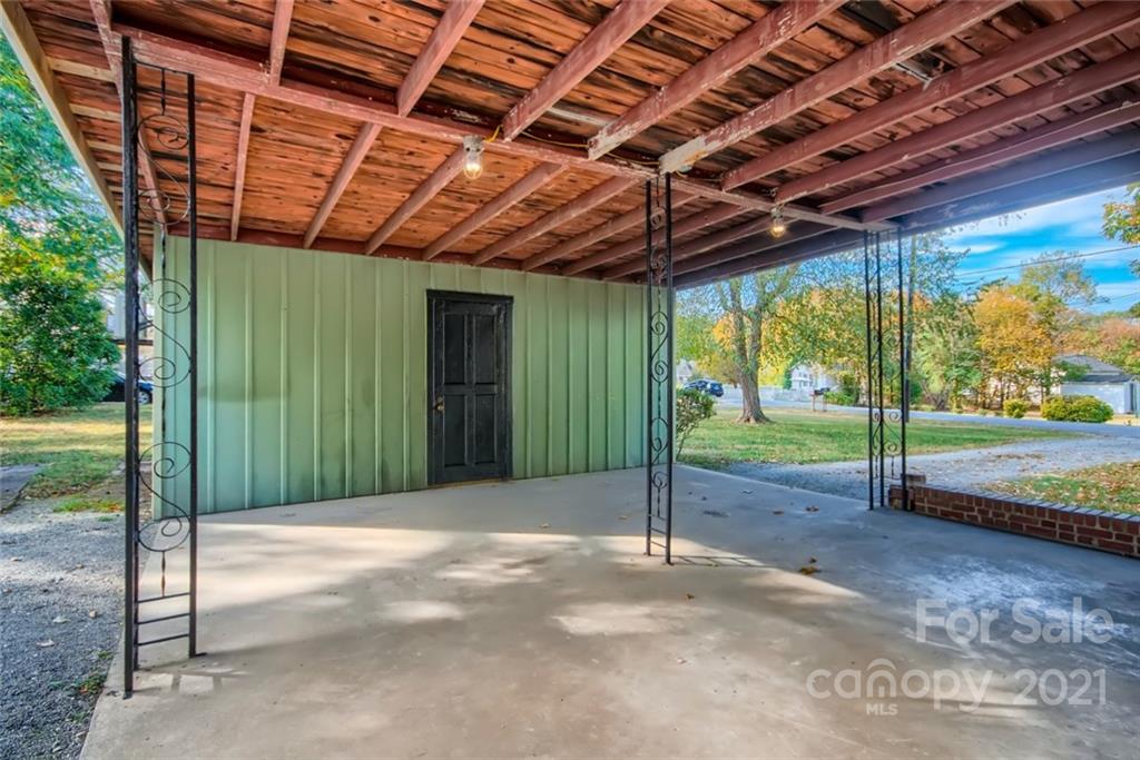 8633 Old Plank Road Charlotte, NC 28216 - Photo 25 of 27 Gallery Image 25