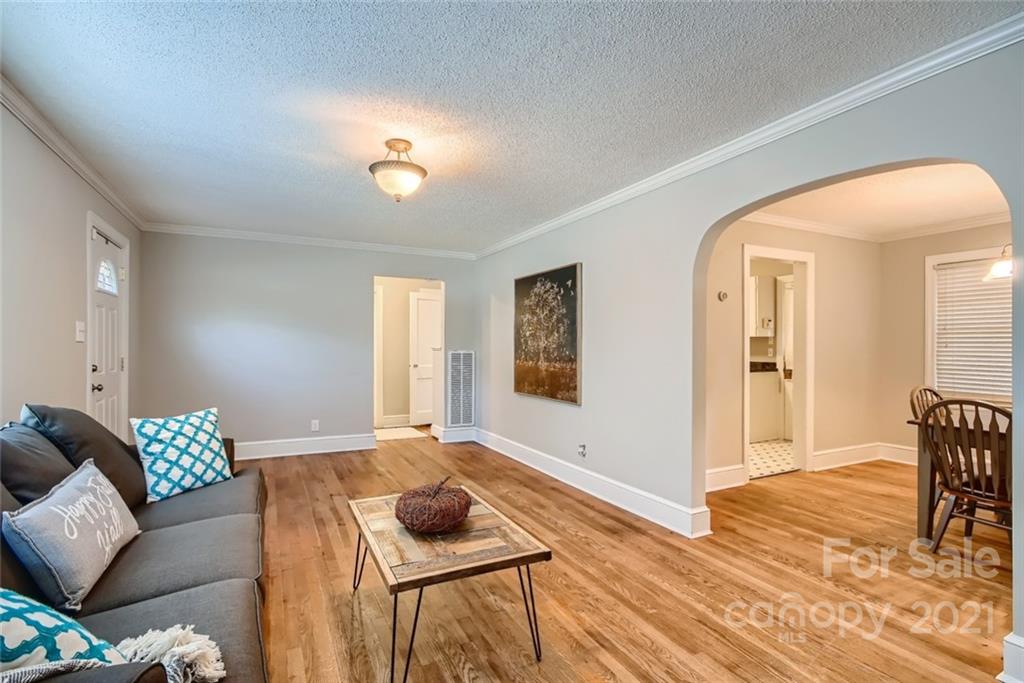 8633 Old Plank Road Charlotte, NC 28216 - Photo 6 of 27 Gallery Image 6