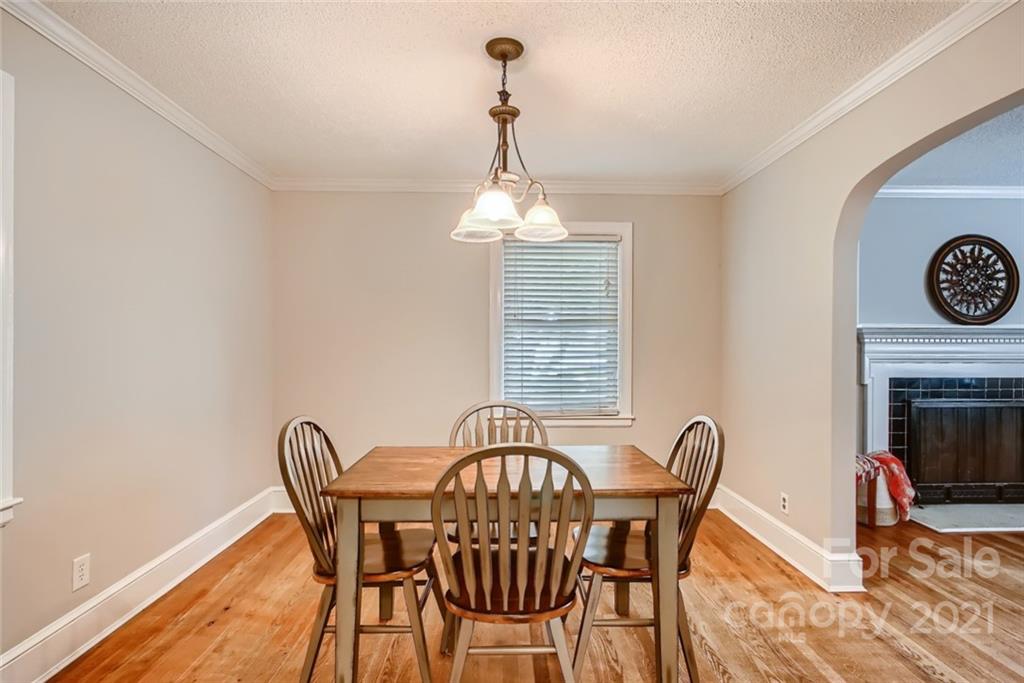 8633 Old Plank Road Charlotte, NC 28216 - Photo 8 of 27 Gallery Image 8