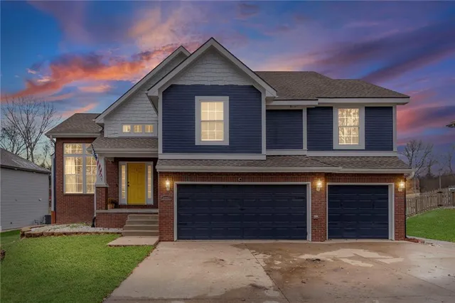 $425,000 | 4007 Bennington Drive, St. Joseph, MO 64506