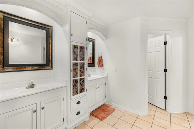 $425,000 | 4007 Bennington Drive, St. Joseph, MO 64506