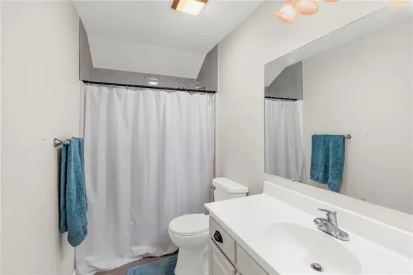 $420,000 | 4007 Bennington Drive, St. Joseph, MO 64506