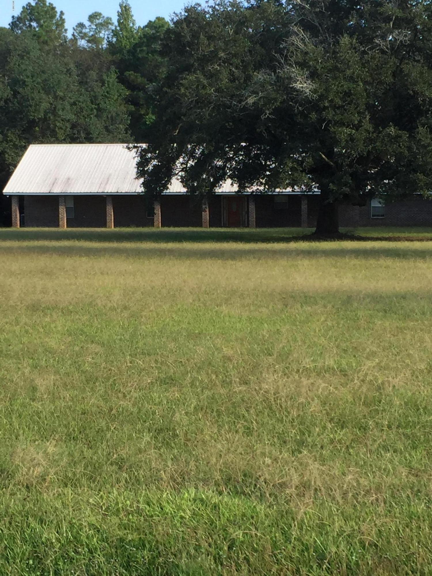 2232 Hardy Parker Road Moss Point, MS 39562 - Photo 4 of 4 IMG_0669