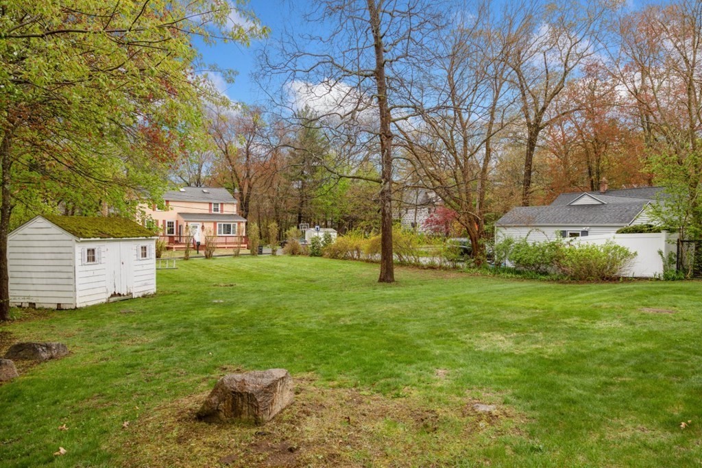 13 Ashwood Road Lynnfield, MA 01940 - Photo 27 of 37 Gallery Image 27