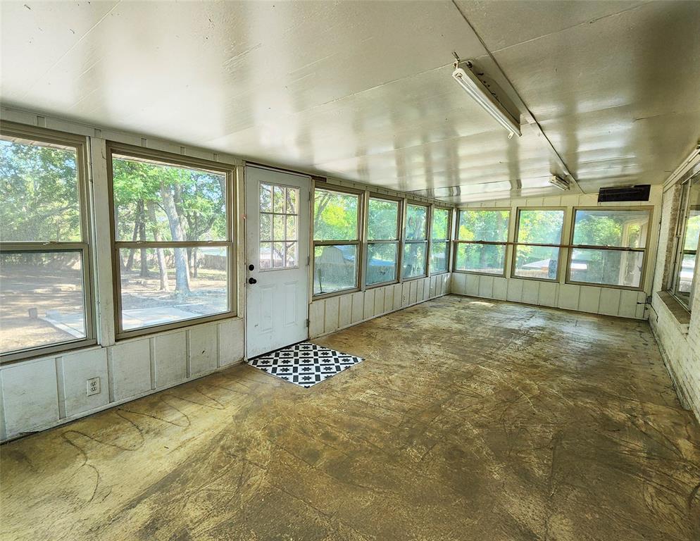 6585 Appian Way Fort Worth, TX 76135 - Photo 11 of 13