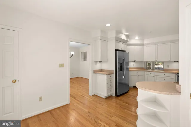 $4,000 | 11351 Morning Gate Drive, Rockville, MD 20852