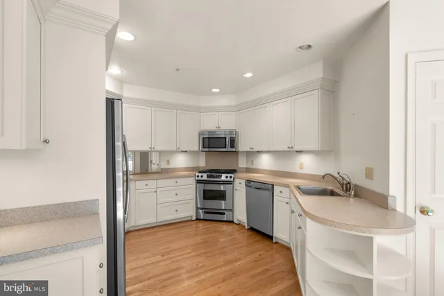 $4,000 | 11351 Morning Gate Drive, Rockville, MD 20852