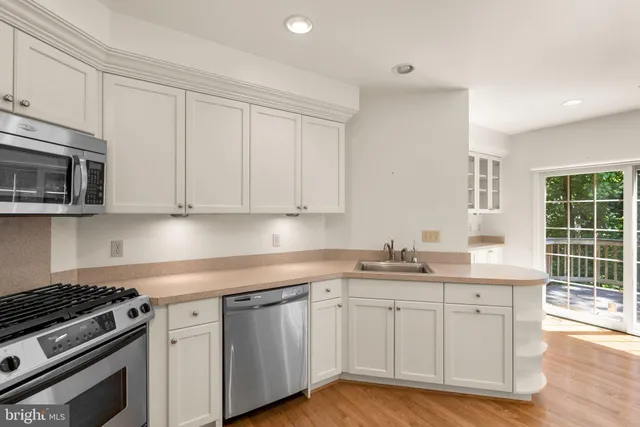 $4,000 | 11351 Morning Gate Drive, Rockville, MD 20852