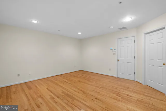 $4,000 | 11351 Morning Gate Drive, Rockville, MD 20852