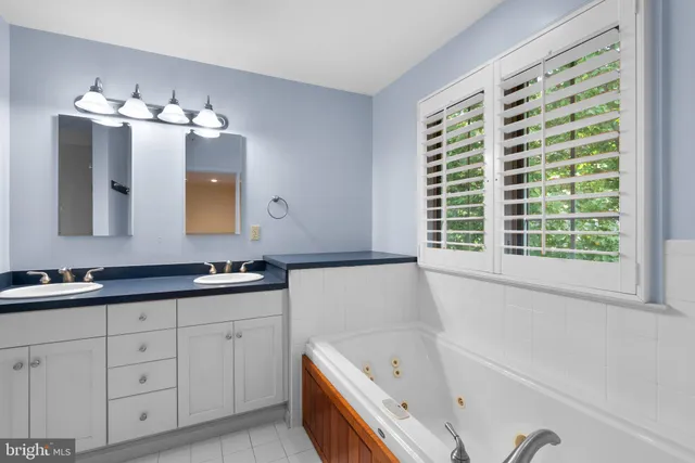 $4,000 | 11351 Morning Gate Drive, Rockville, MD 20852