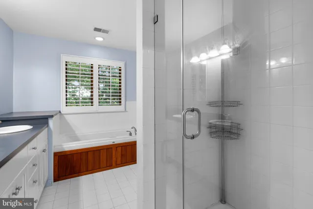 $4,000 | 11351 Morning Gate Drive, Rockville, MD 20852