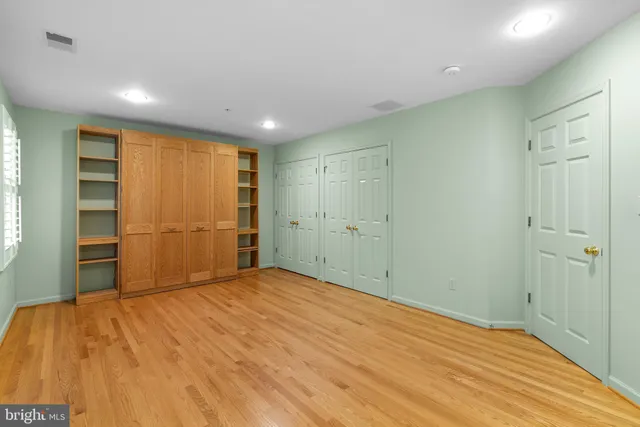 $4,000 | 11351 Morning Gate Drive, Rockville, MD 20852