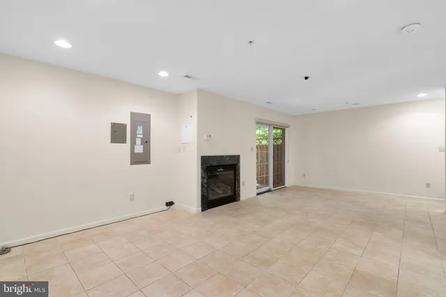 $4,000 | 11351 Morning Gate Drive, Rockville, MD 20852