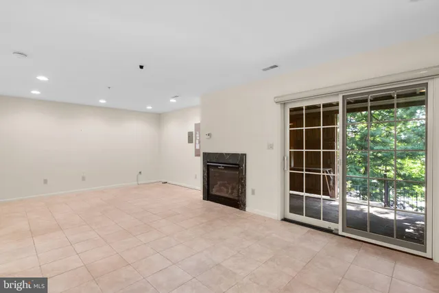 $4,000 | 11351 Morning Gate Drive, Rockville, MD 20852