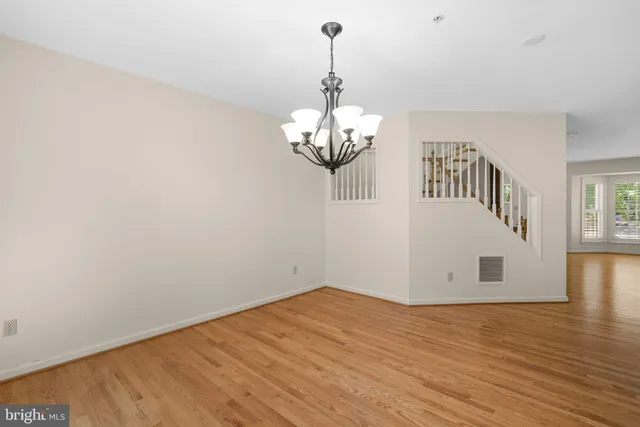 $4,000 | 11351 Morning Gate Drive, Rockville, MD 20852