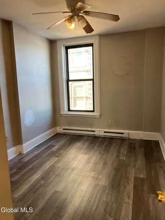 $1,400 | 5 Broadway, Unit 412, Troy, NY 12180