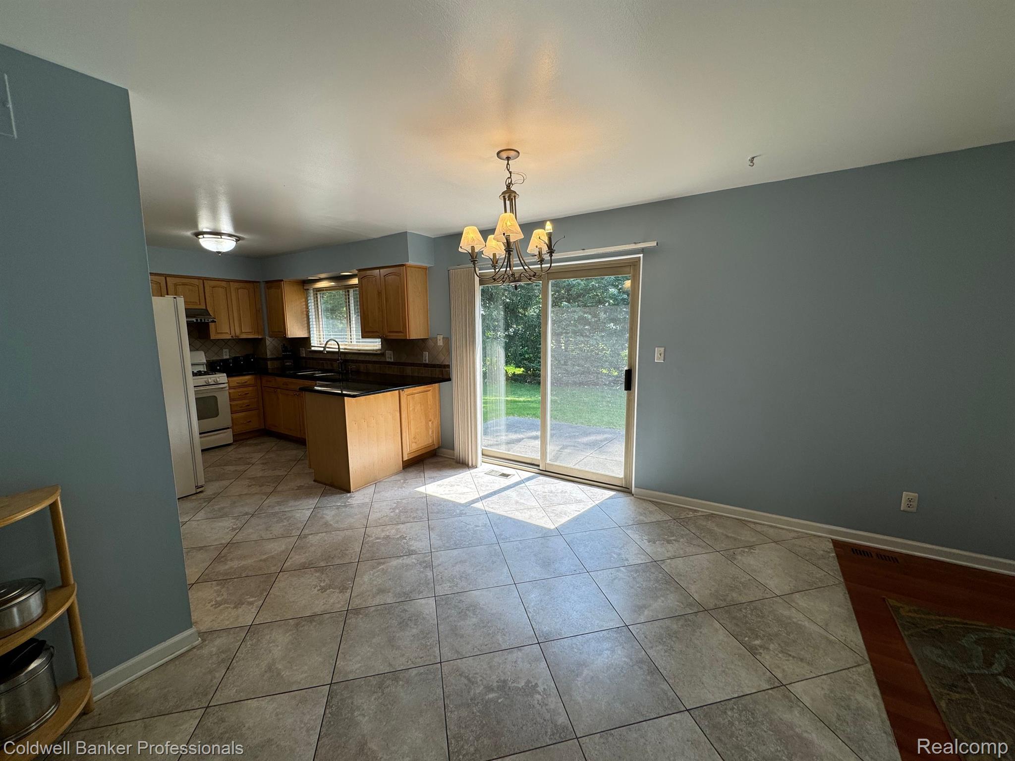 6516 Raintree Court Canton, MI 48187 - Photo 8 of 41 Gallery Image 8