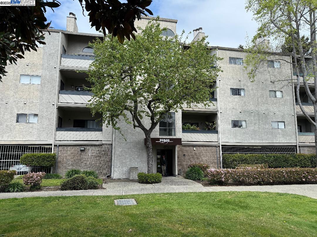 25850 Kay Avenue, Unit 328 Hayward, CA 94545 - Photo 2 of 17