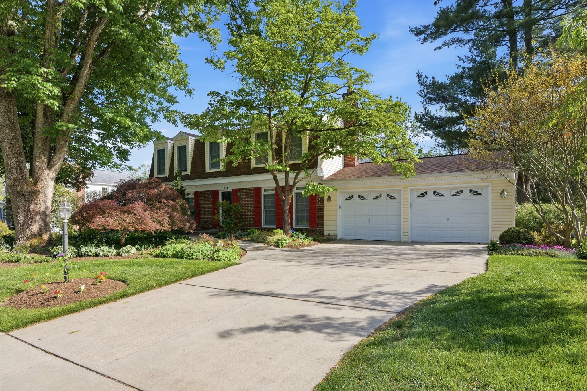 5046 Whetstone Road Columbia, MD 21044 - Photo 2 of 60 2 Car Garage