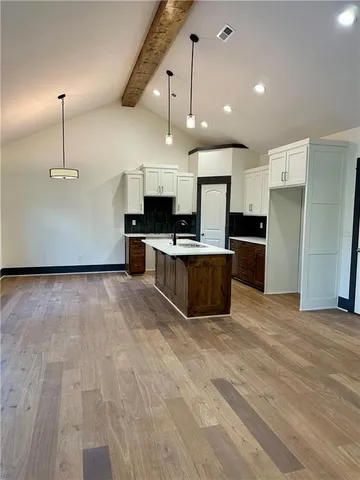 $379,900 | 1318 Kristie Circle, Excelsior Springs, MO 64024