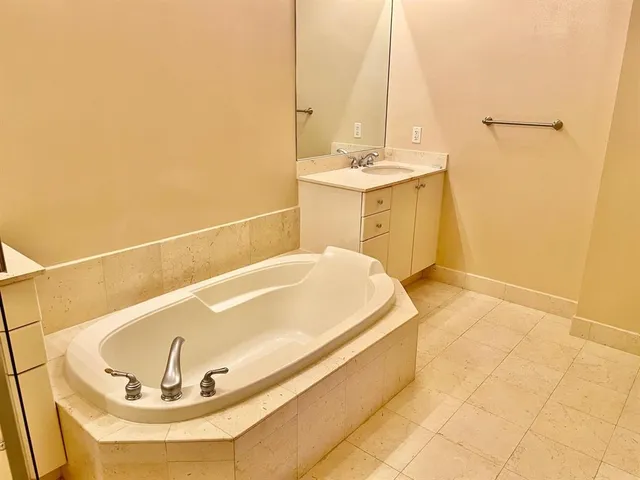 $449,000 | 801 South Olive Avenue, Unit 409, West Palm Beach, FL 33401