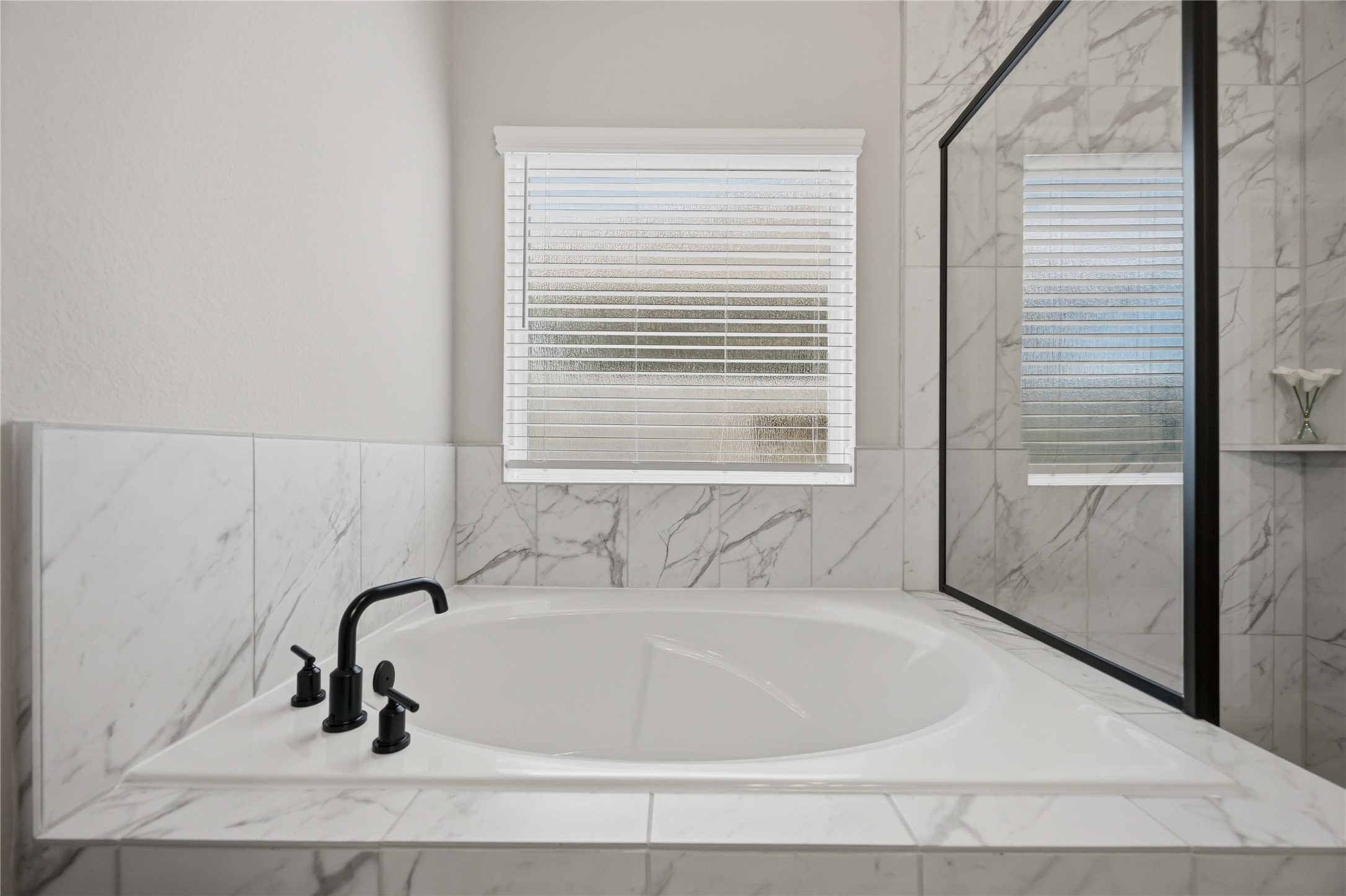 2808 Bisbee Road League City, TX 77573 - Photo 37 of 42 Primary Ensuite w/ Luxury Soaking Tub