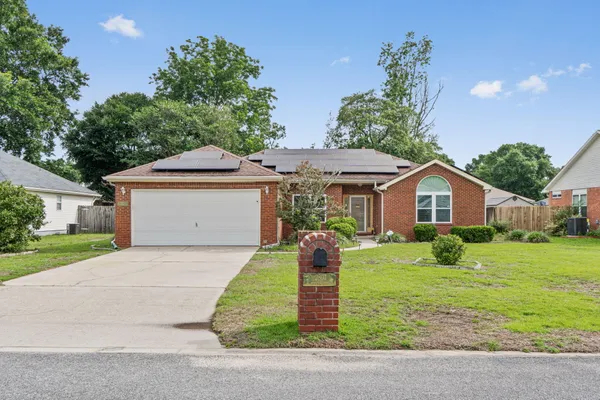 $275,000 | 2807 Mohican Way, Crestview, FL 32539