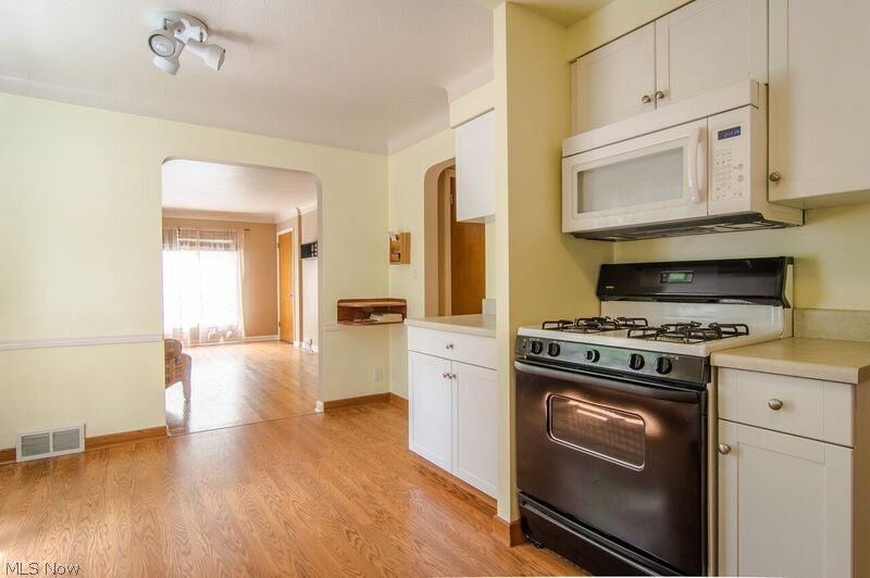 1543 Middleton Road Cleveland, OH 44121 - Photo 6 of 18
