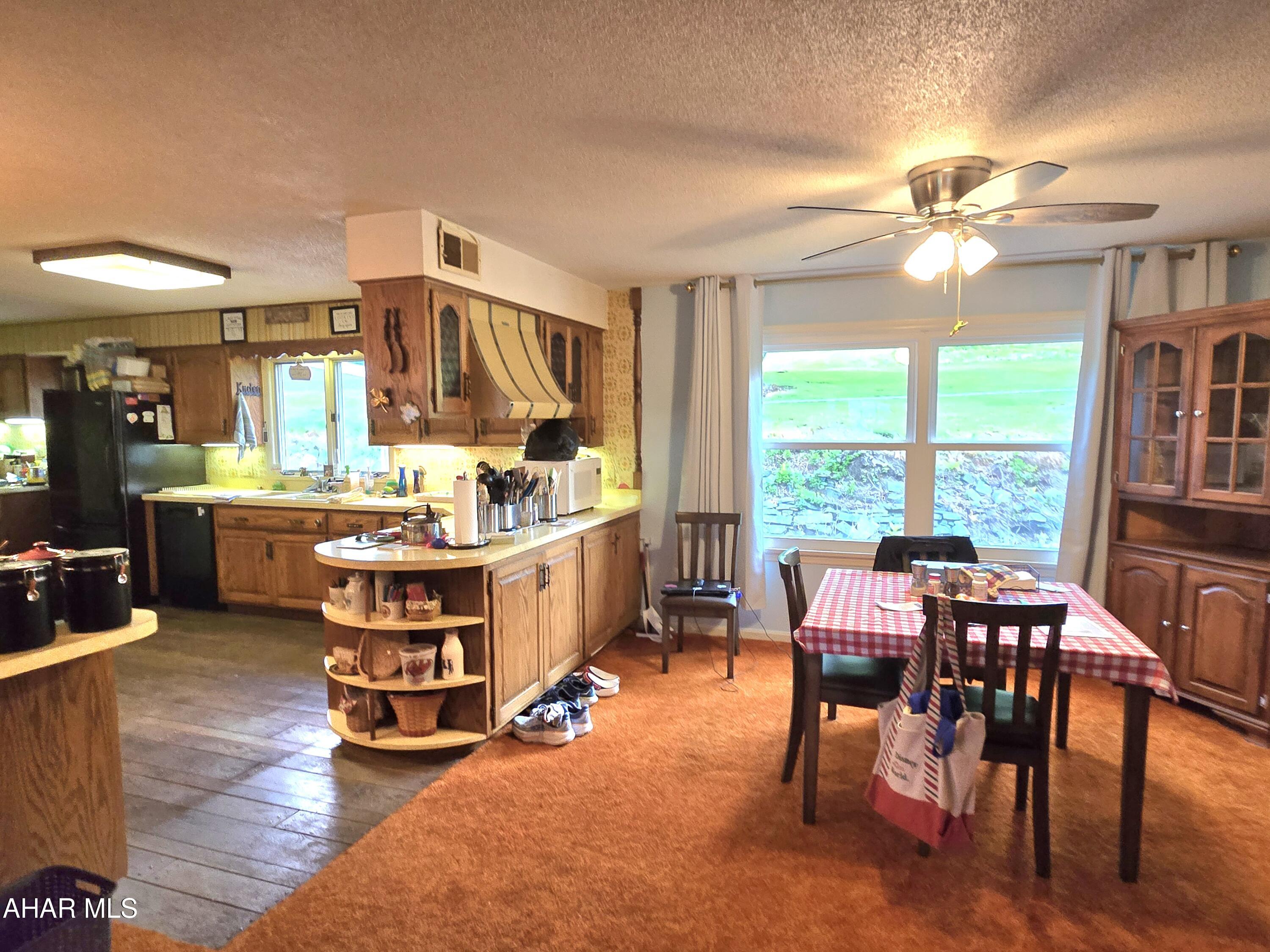 563 Lock Mountain Road Martinsburg, PA 16662 - Photo 11 of 27