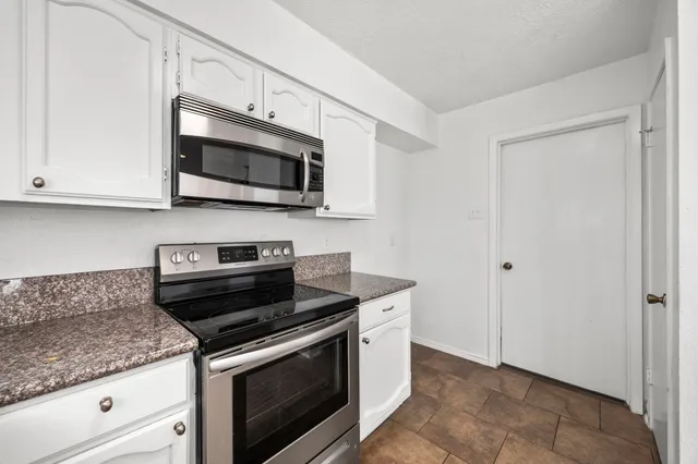 $1,800 | 6522 Brookgate Drive, Spring, TX 77373