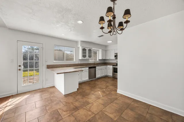 $1,800 | 6522 Brookgate Drive, Spring, TX 77373