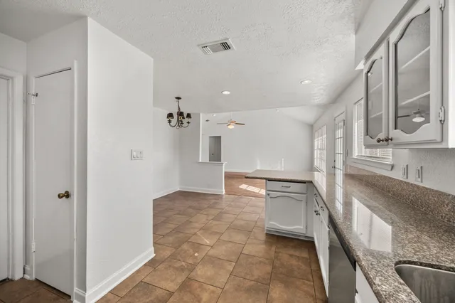 $1,800 | 6522 Brookgate Drive, Spring, TX 77373