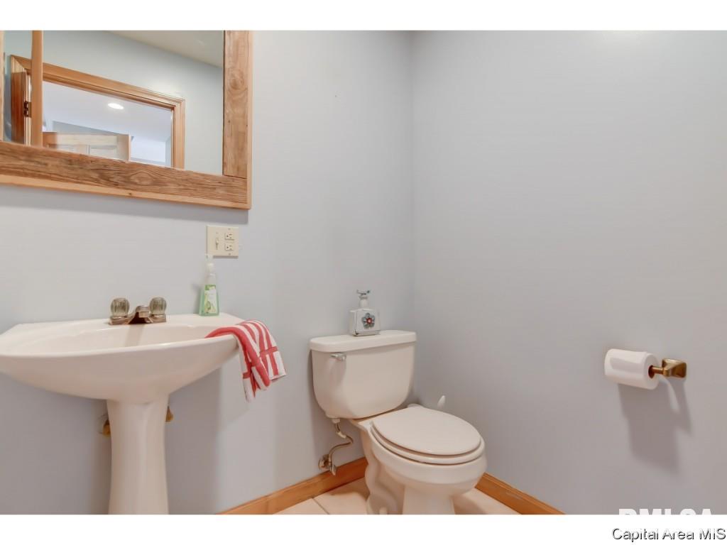 3950 Rochester Road Springfield, IL 62712 - Photo 18 of 36