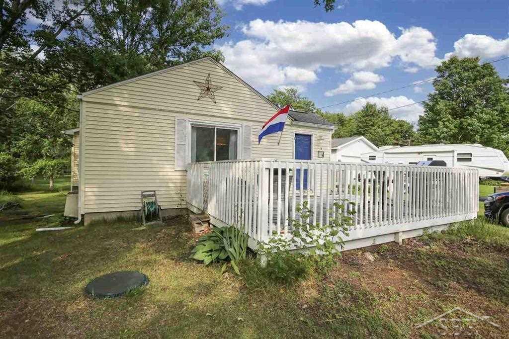 9730 Midland Road Freeland, MI 48623 - Photo 3 of 24