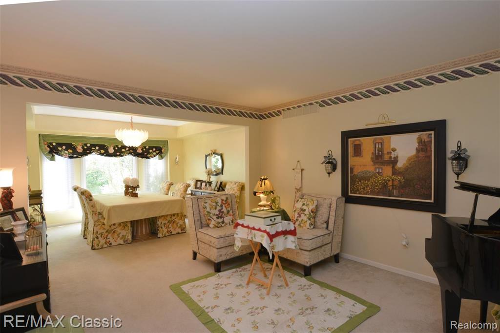 24321 Woodham Road Novi, MI 48374 - Photo 10 of 45