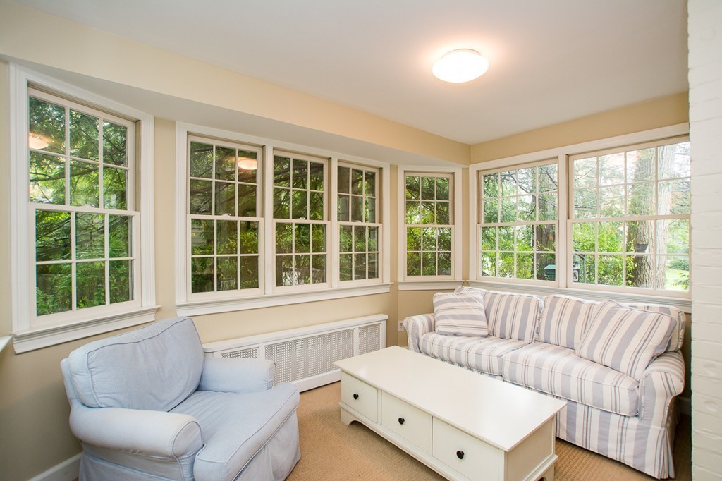 564 Quinobequin Road Newton, MA 02468 - Photo 5 of 30