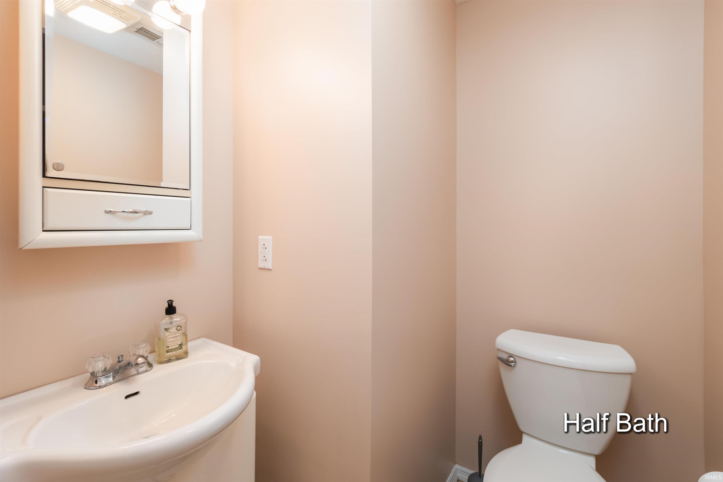 1374 Freeman Road Spencer, IN 47460 - Photo 9 of 24 Gallery Image 9