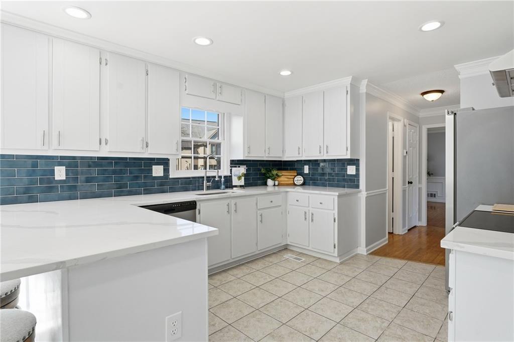 5008 Shallow Ridge Road Northeast Kennesaw, GA 30144 - Photo 11 of 55