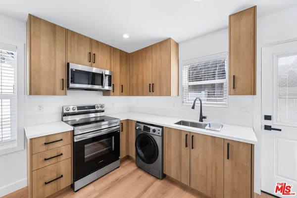 $2,750 | 1258 Mariposa Street, Unit C, Glendale, CA 91205