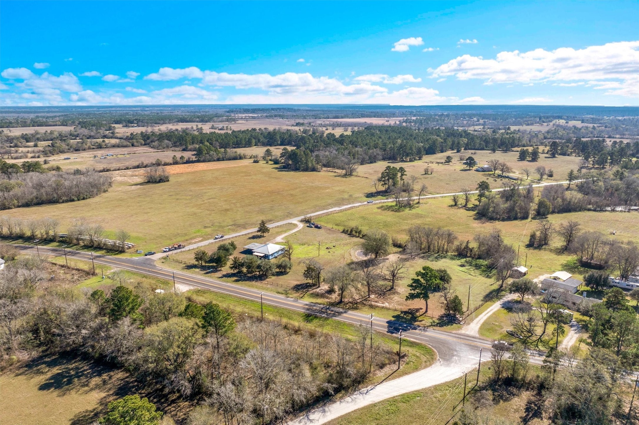 959 Walker Loop Huntsville, TX 77340 - Photo 36 of 39