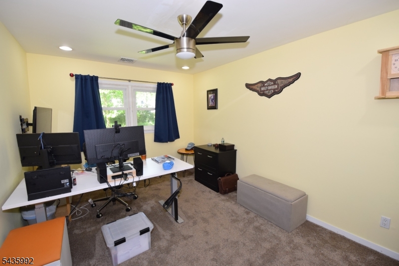 567 Foothill Road Bridgewater, NJ 08807 - Photo 25 of 37