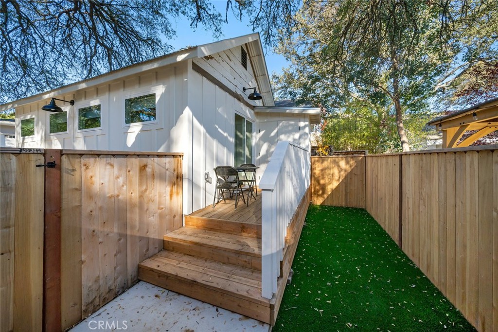 135 18th Street Paso Robles, CA 93446 - Photo 33 of 45 a view of a house with backyard and garden