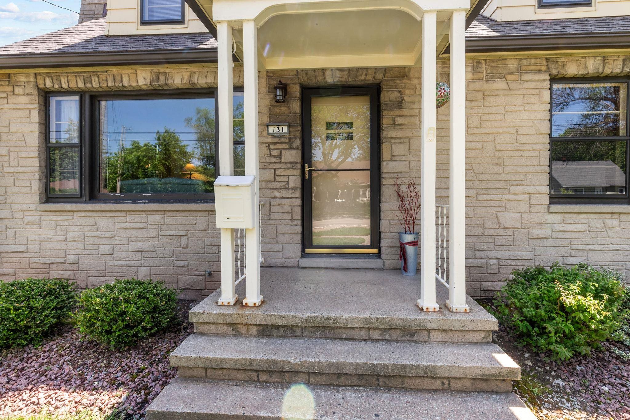 731 East Fremont Street Appleton, WI 54915 - Photo 2 of 54
