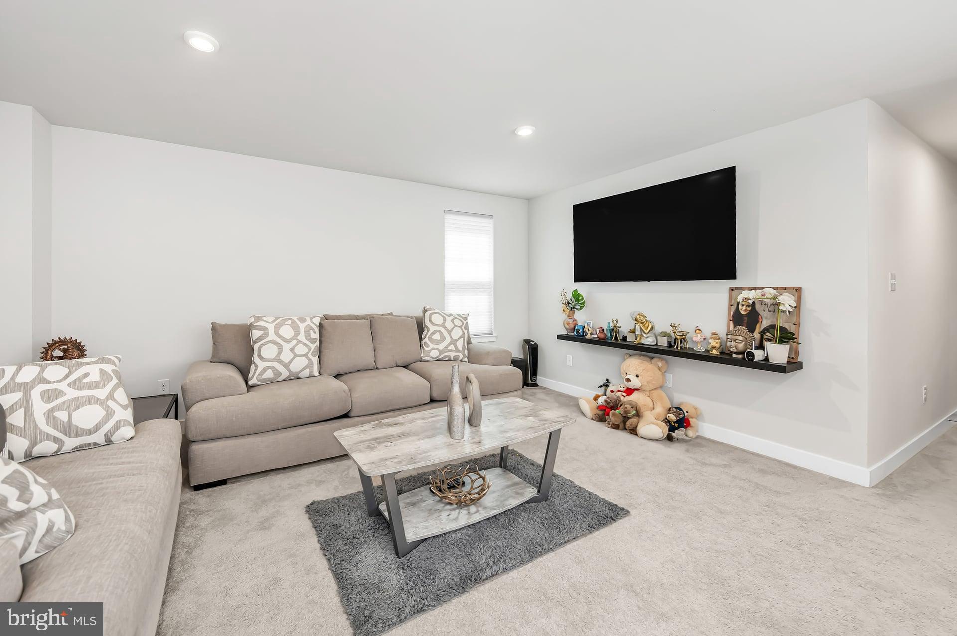 613 Sammy Street Swedesboro, NJ 08085 - Photo 9 of 24