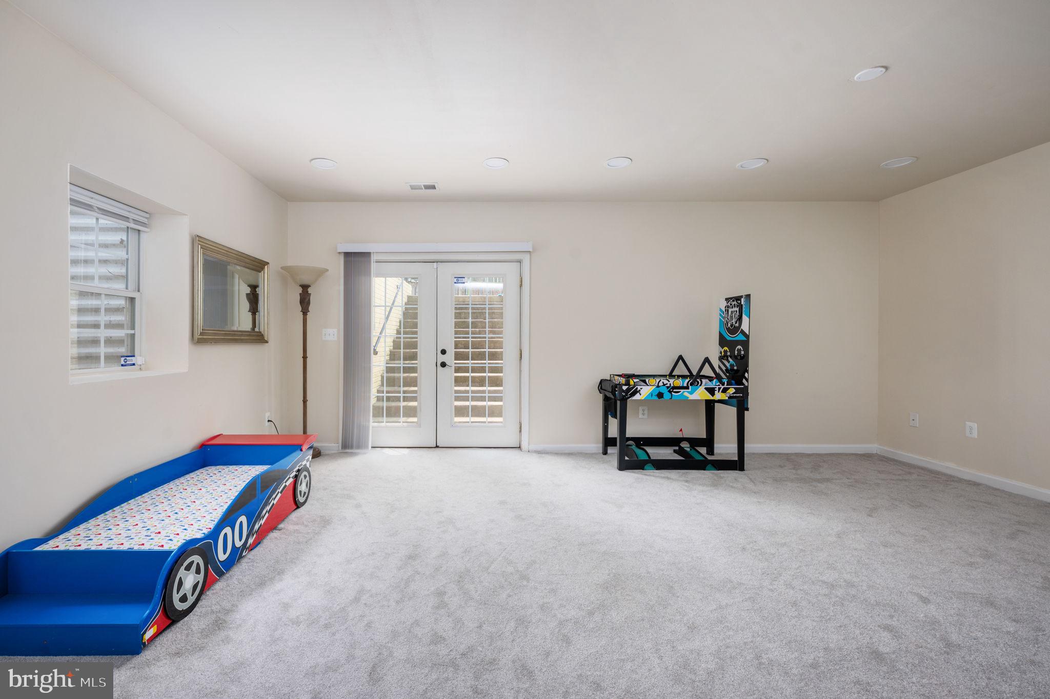3855 Graham Park Road Triangle, VA 22172 - Photo 45 of 60 Gallery Image 45