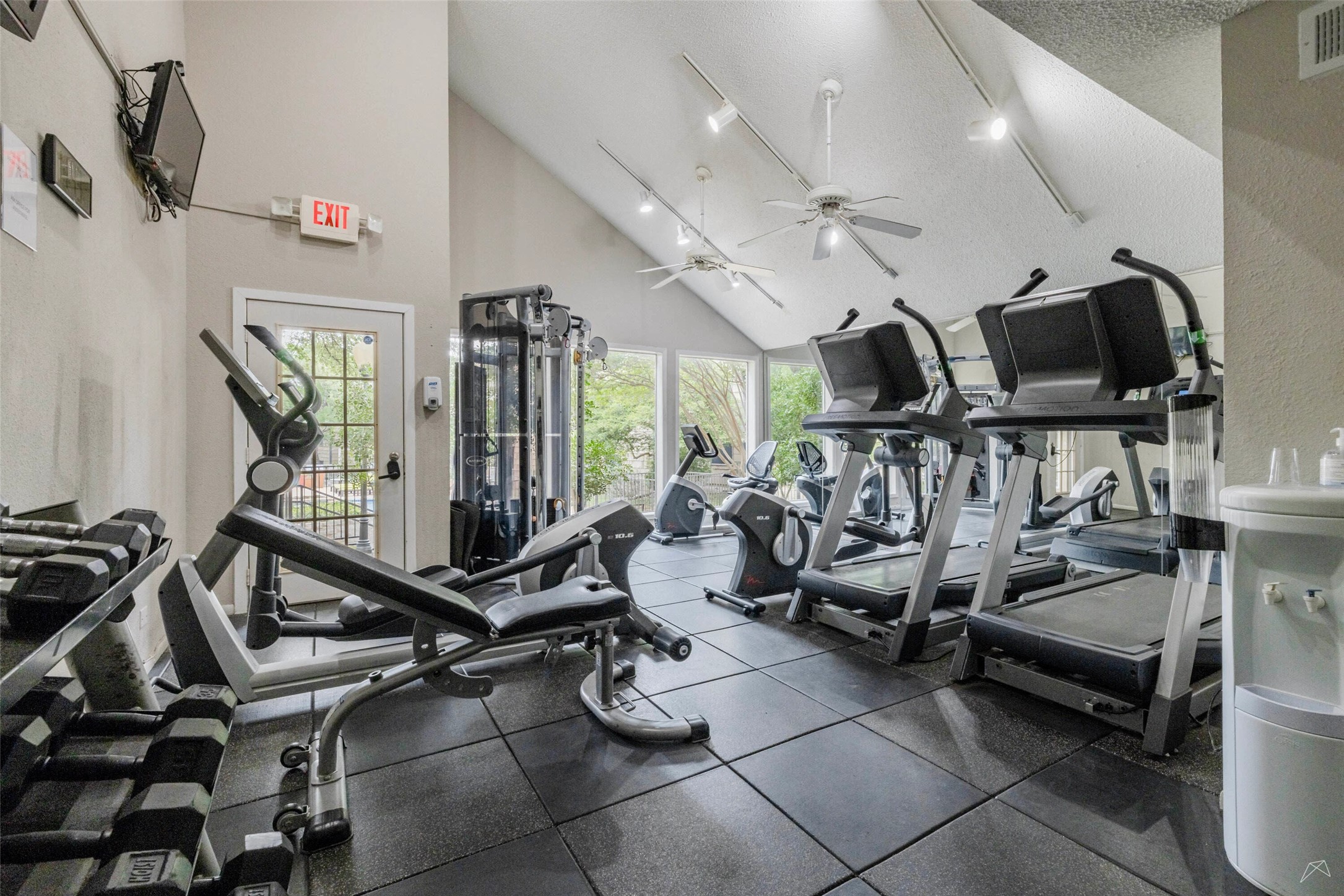 3600 Greystone Drive, Unit 403 Austin, TX 78731 - Photo 14 of 19 6 Weeks Rent Free! On Select Units