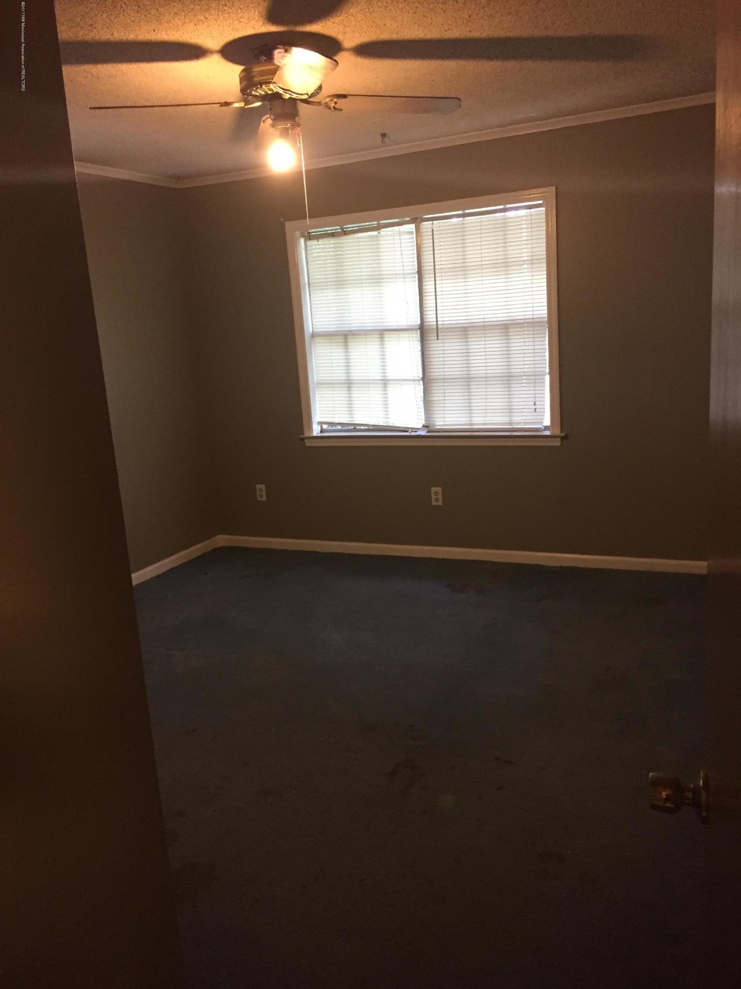 6610 McCracken Road Hernando, MS 38632 - Photo 9 of 17 Bedroom1