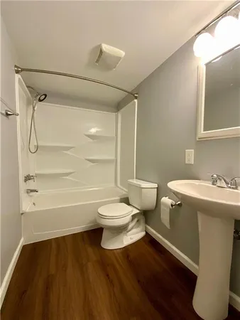 $1,500 | 5096 Sanlin Drive, Coraopolis, PA 15108